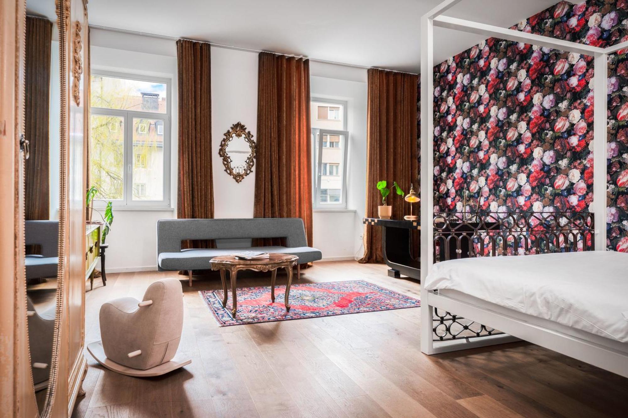 Tromostovje Apartments Ljubljana Bagian luar foto