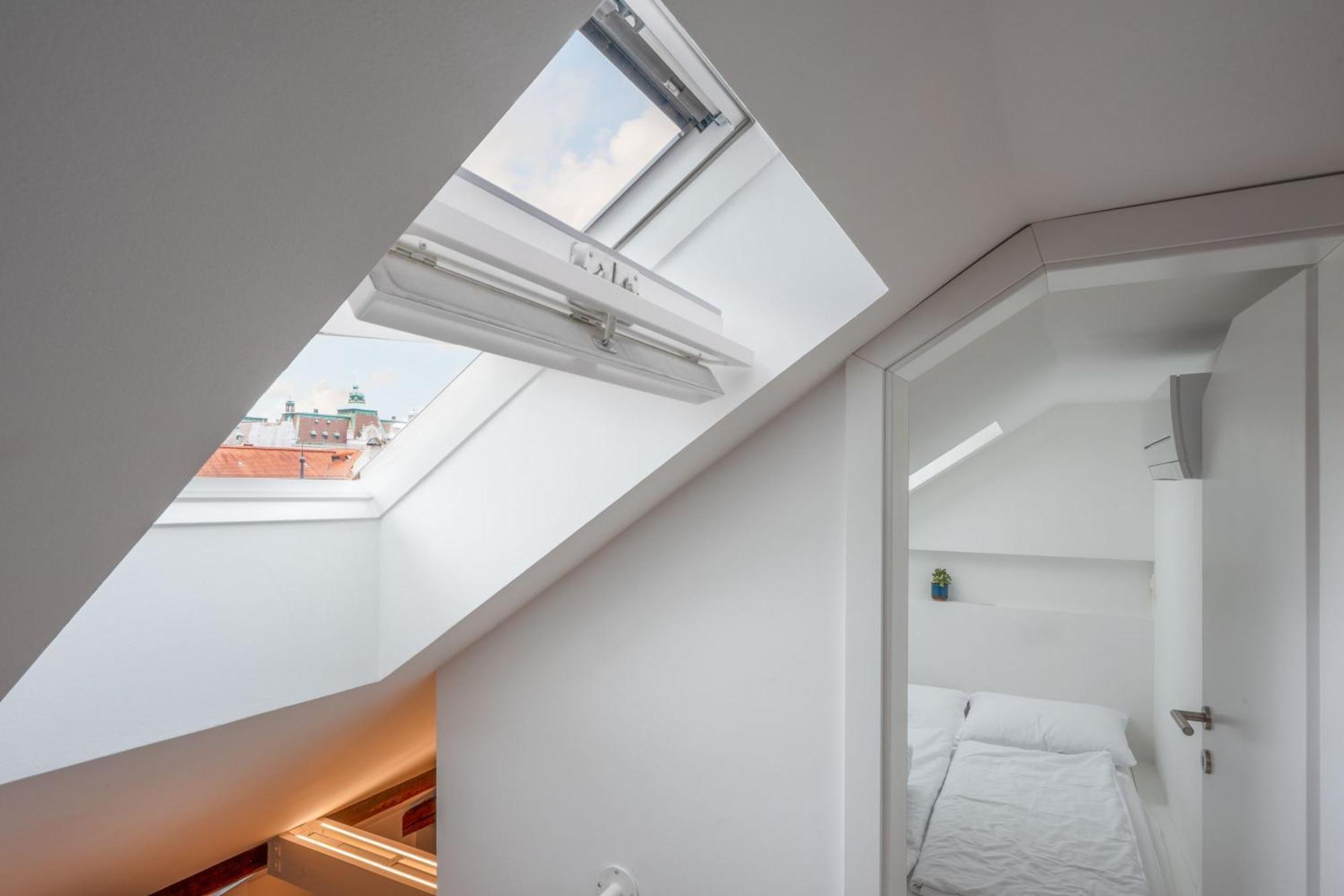 Tromostovje Apartments Ljubljana Bagian luar foto